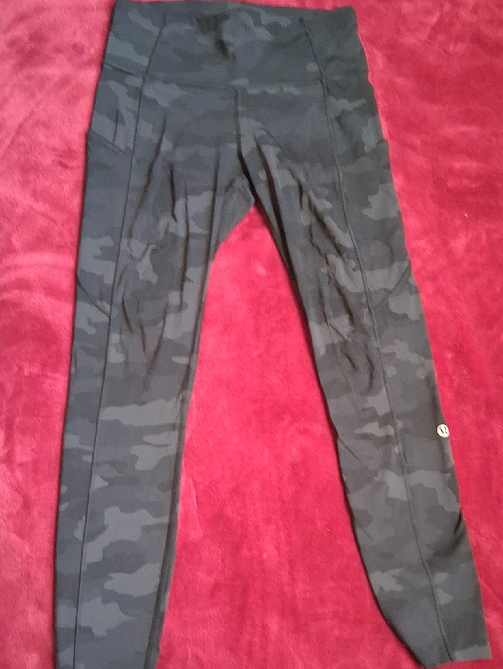 Lululemon Athletica Camouflage Leggings With Pockets Size 6